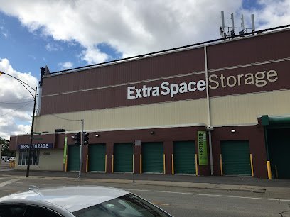 Extra Space Storage