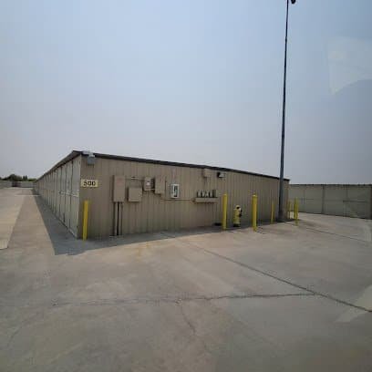 Derrel’s Mini Storage