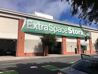 Extra Space Storage
