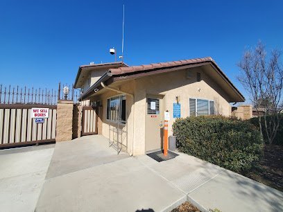 Derrel’s Mini Storage