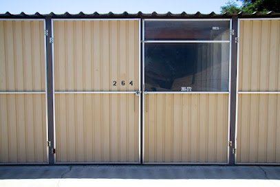 Derrel’s Mini Storage