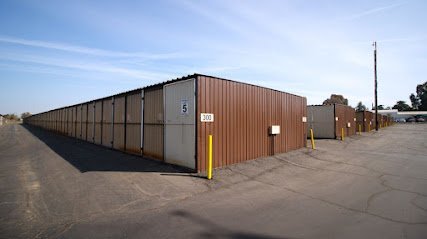 Derrel’s Mini Storage