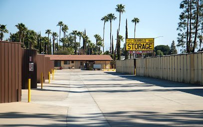 Derrel’s Mini Storage