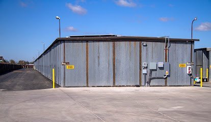 Derrel’s Mini Storage