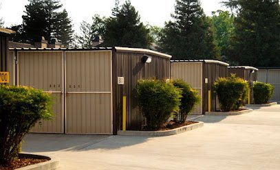 Derrel’s Mini Storage